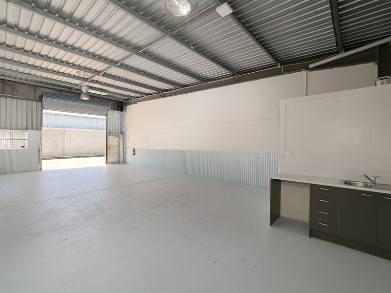 4/4 Lochlarney Street, Beenleigh QLD 4207