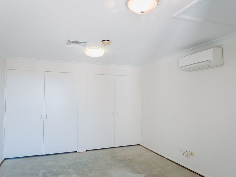 22 Tradelink Road, Hillcrest QLD 4118