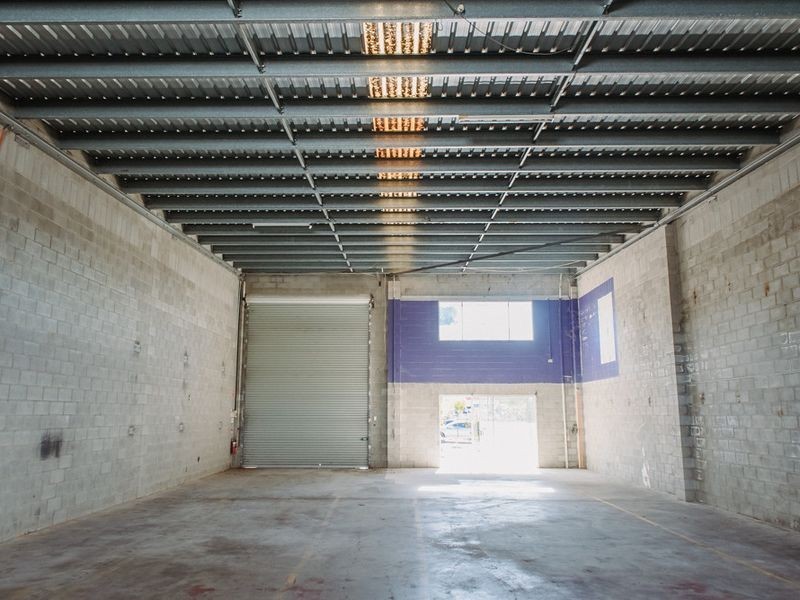 22 Tradelink Road, Hillcrest QLD 4118