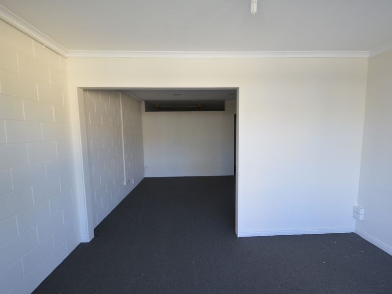 10 & 11/86 City Road, Beenleigh QLD 4207