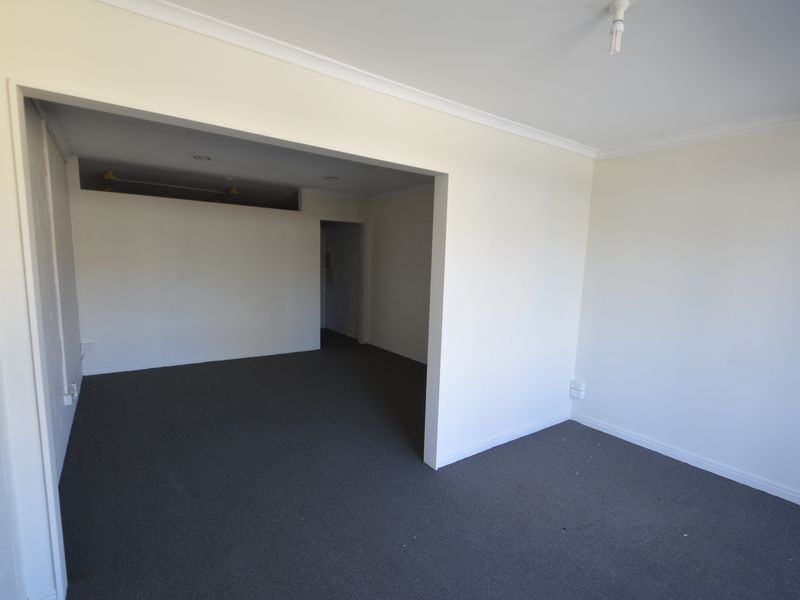 10 & 11/86 City Road, Beenleigh QLD 4207