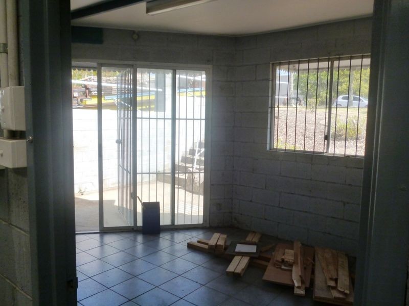 1/21 Enterprise Way, Browns Plains QLD 4118