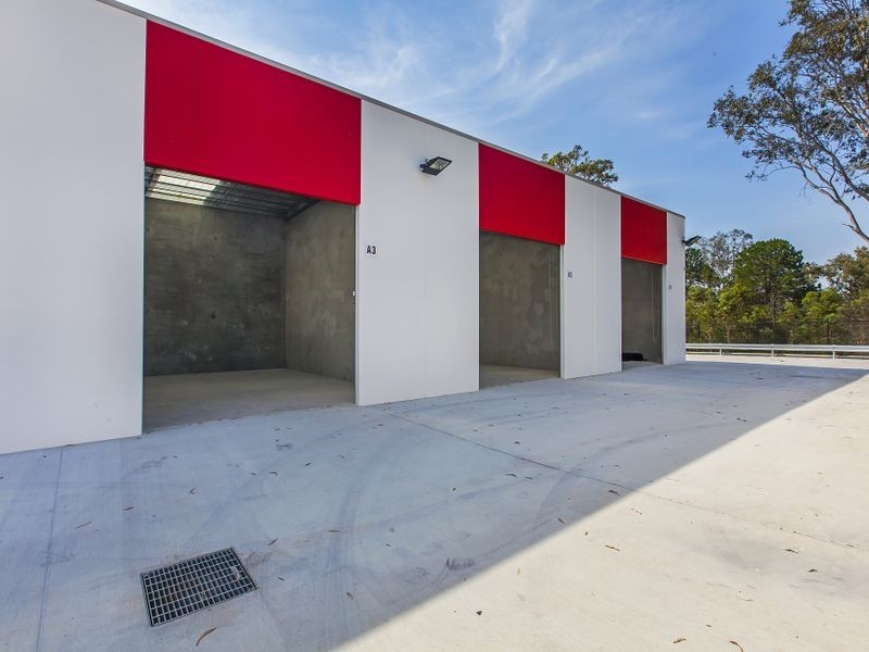 21 Middle Road, Hillcrest QLD 4118