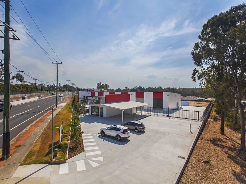 21 Middle Road, Hillcrest QLD 4118