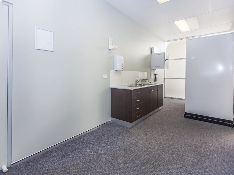 92 Cleveland Street, Greenslopes QLD 4120