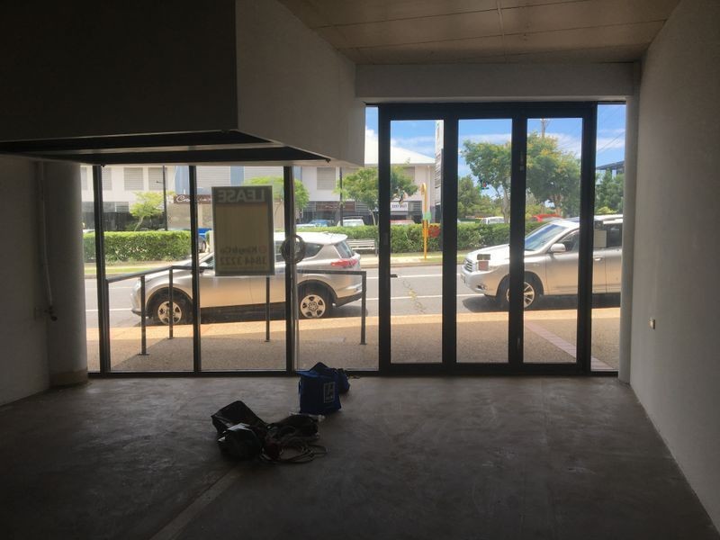 Shop 5/377 Cavendish Road, Coorparoo QLD 4151