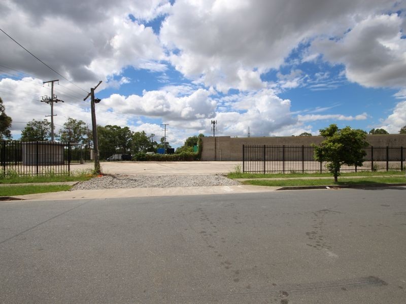 3671 Pacific Highway, Slacks Creek QLD 4127