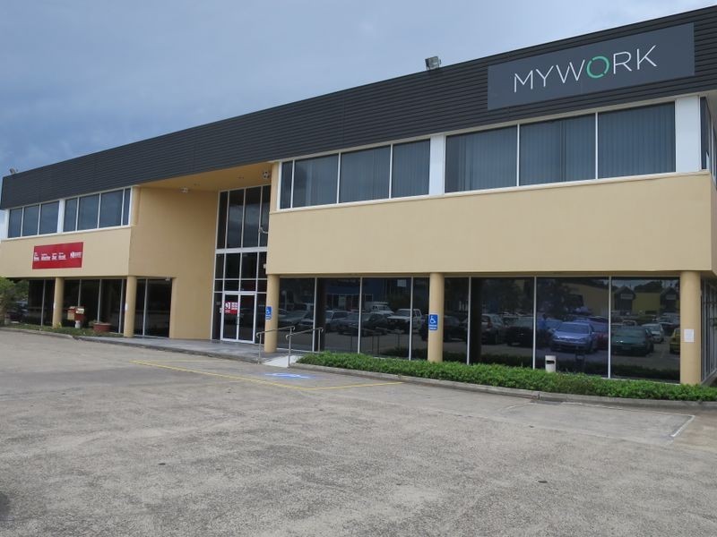 Unit 15/E & F Pacific Place/10 Old Chatswood Road, Springwood QLD 4127