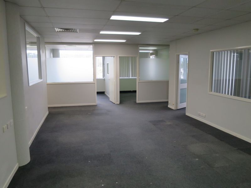 Unit 15/E & F Pacific Place/10 Old Chatswood Road, Springwood QLD 4127