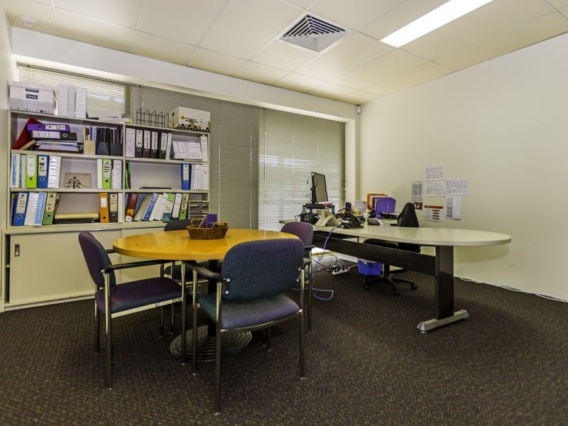 6 Paxton Street, Springwood QLD 4127