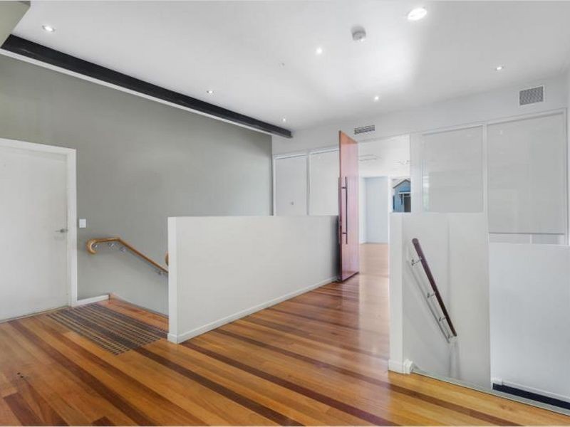 42 Doggett Street, Newstead QLD 4006