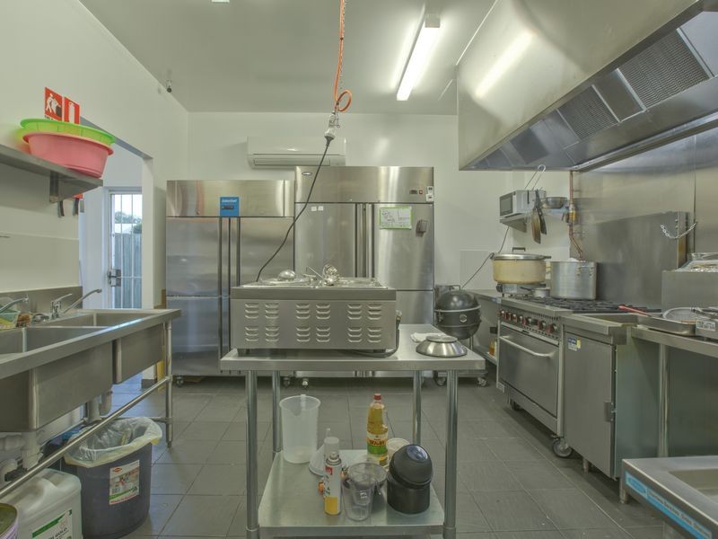 Shop 5/1-3 Achilles Drive, Springwood QLD 4127