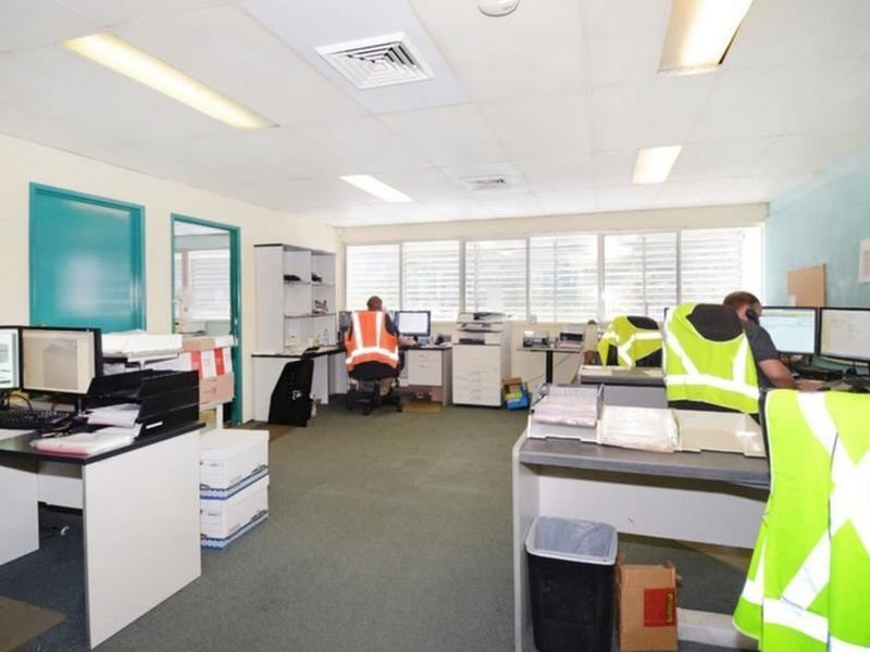 12 Devlan Street, Mansfield QLD 4122