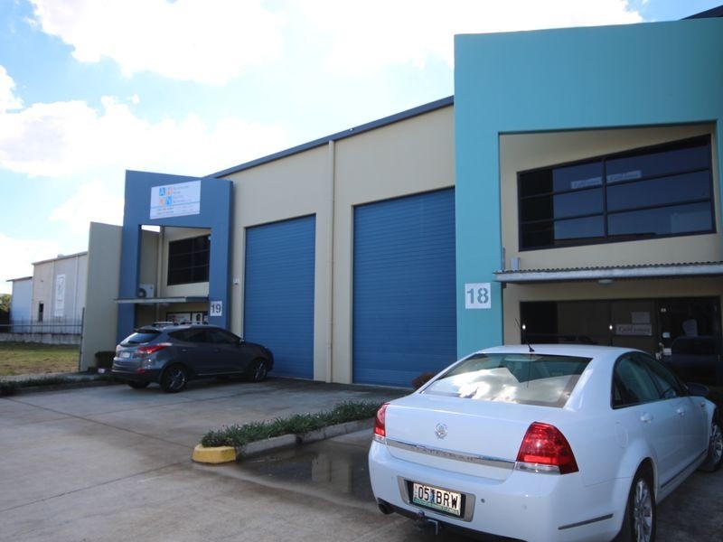 18/8 Riverland Drive, Loganholme QLD 4129