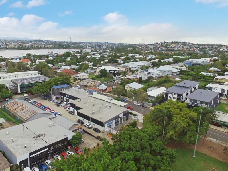 77 Oxford Street, Bulimba QLD 4171