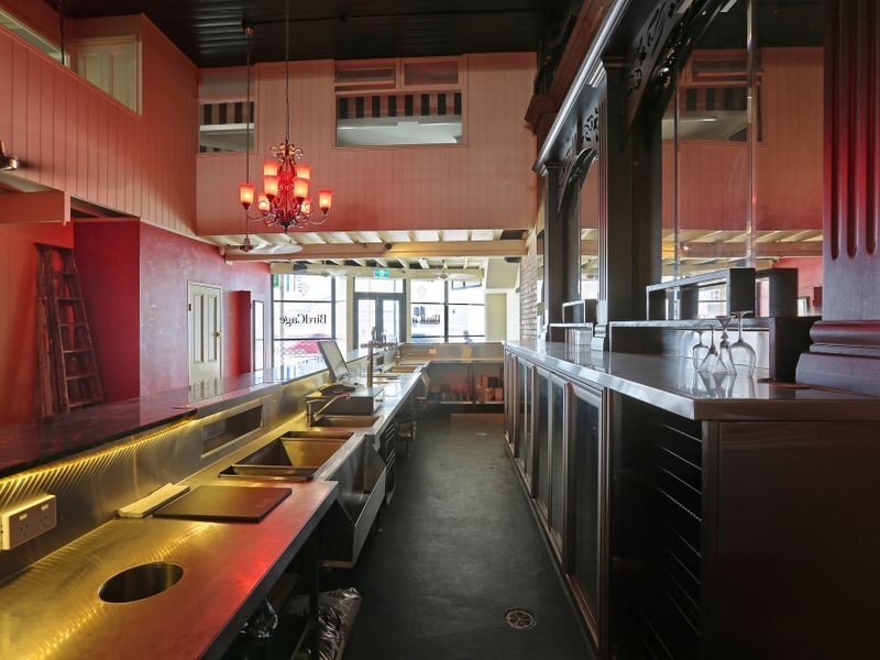 14 Logan Road, Woolloongabba QLD 4102