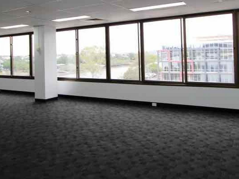 2.04/303 Coronation Drive, Milton QLD 4064