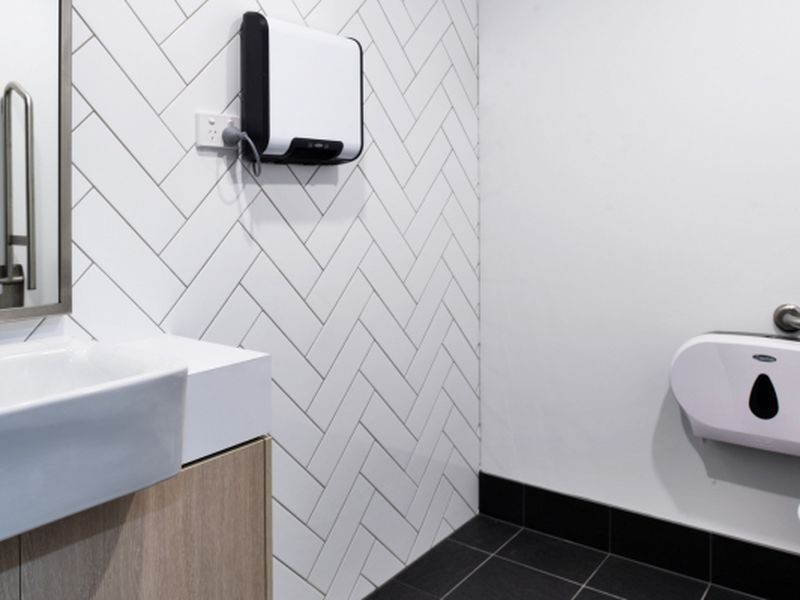 2.04/303 Coronation Drive, Milton QLD 4064