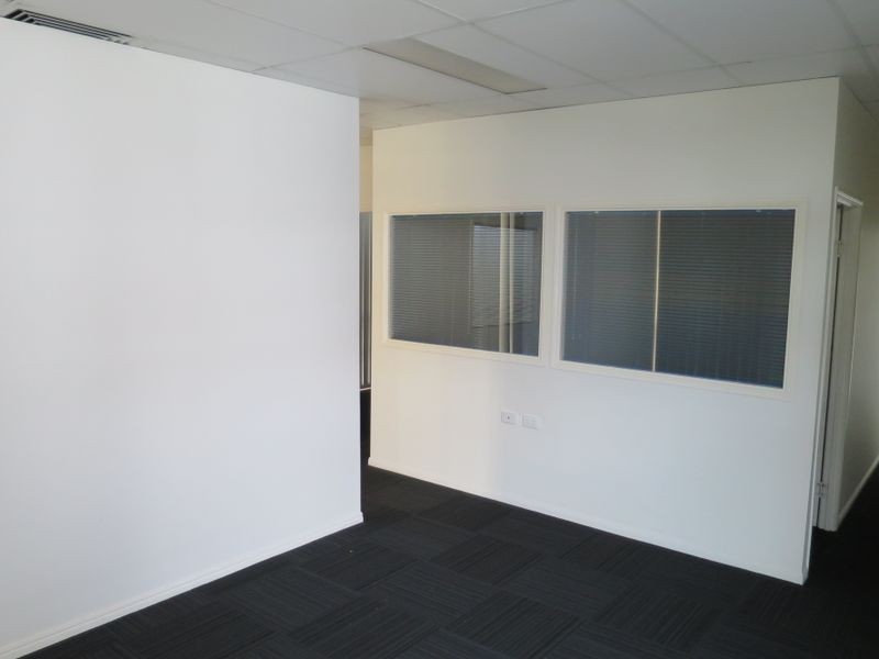 Suite 9 & 10/3442 Pacific Highway, Springwood QLD 4127