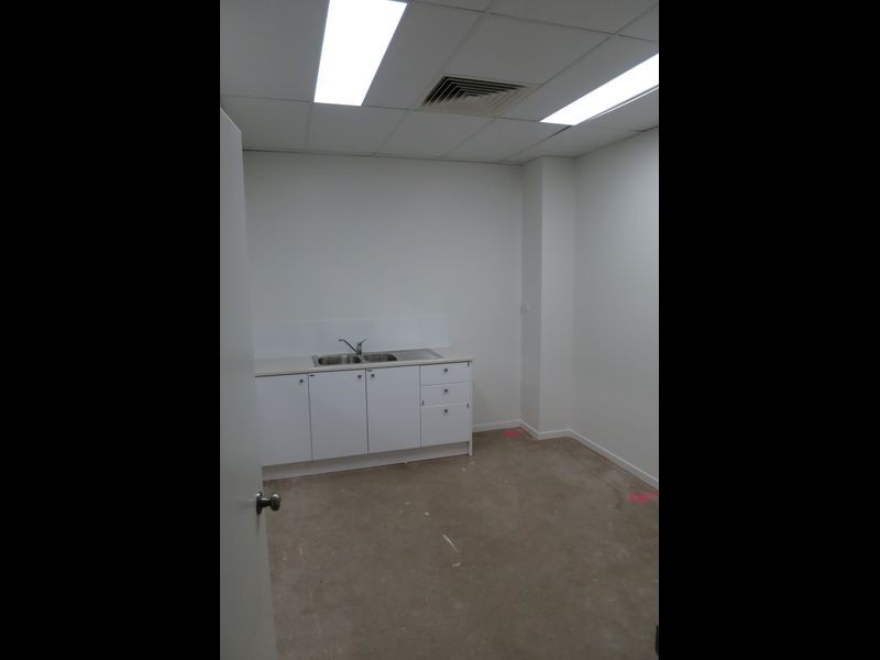 1 & 2/115 Corymbia Place, Parkinson QLD 4115