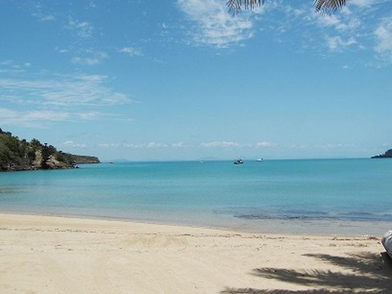 1 Island Street St Bees Island, Mackay QLD 4740