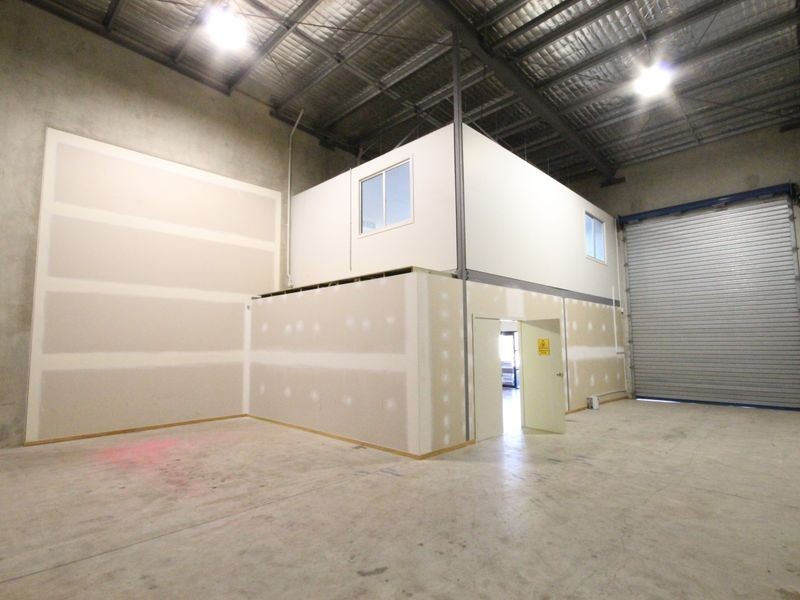 18B/8 Riverland Drive, Loganholme QLD 4129