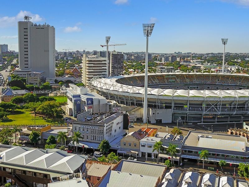 14 Logan Road, Woolloongabba QLD 4102