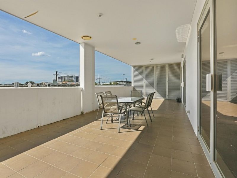 238 Old Cleveland Road, Coorparoo QLD 4151