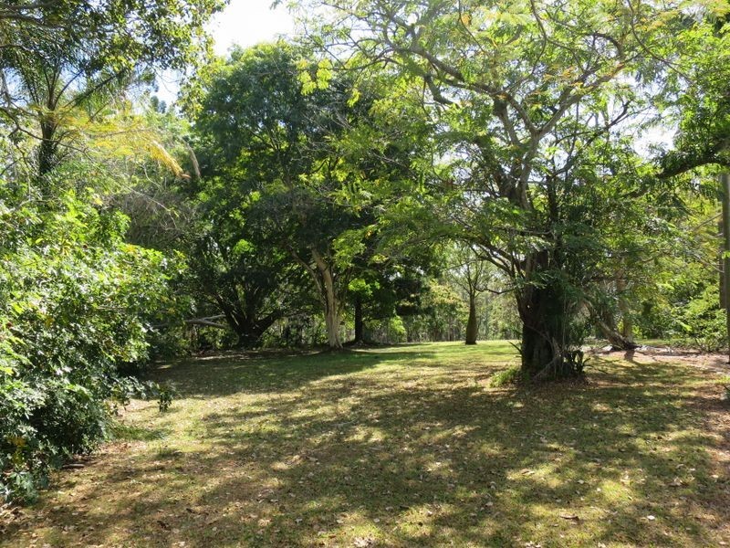 20 Giles Road, Redland Bay QLD 4165