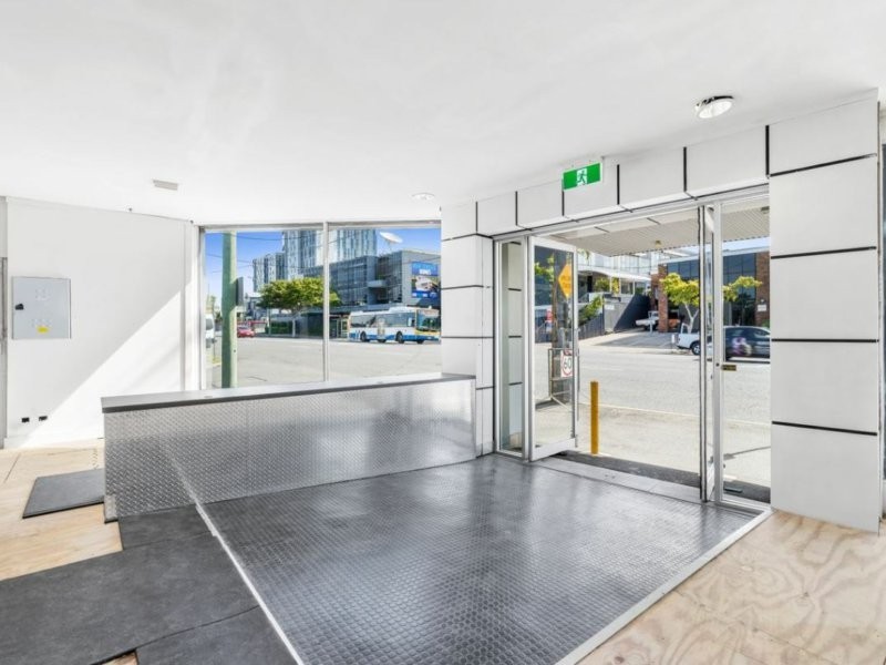 212 Logan Road, Woolloongabba QLD 4102