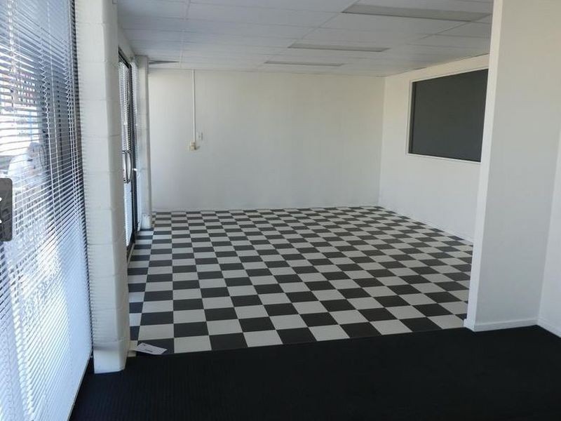 2/15 Wacol Station Road, Wacol QLD 4076