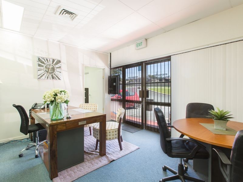 C2/4 Fedrick Street, Boronia Heights QLD 4124