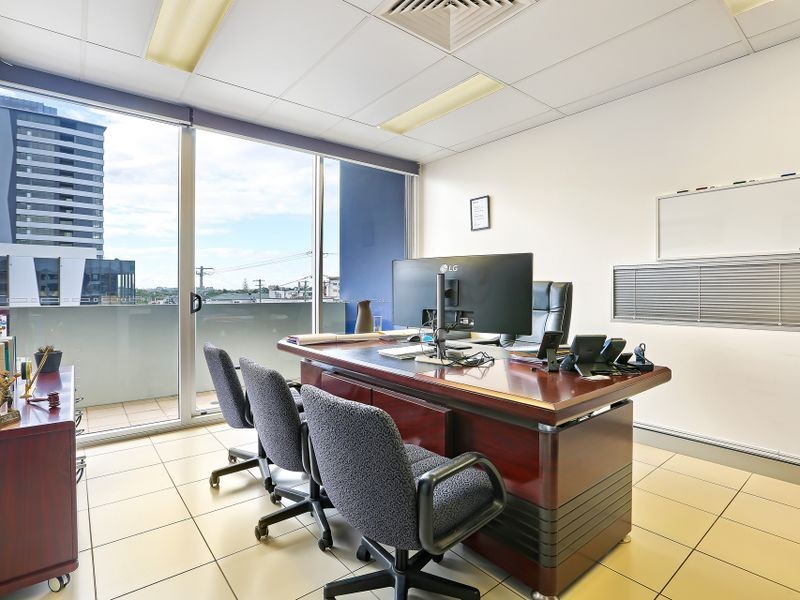 189 Cavendish Road, Coorparoo QLD 4151