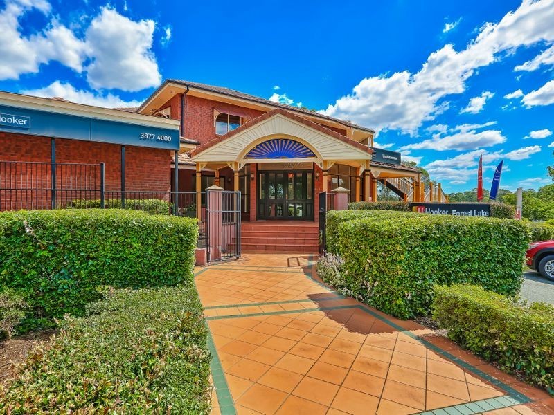 3 The Esplanade, Forest Lake QLD 4078