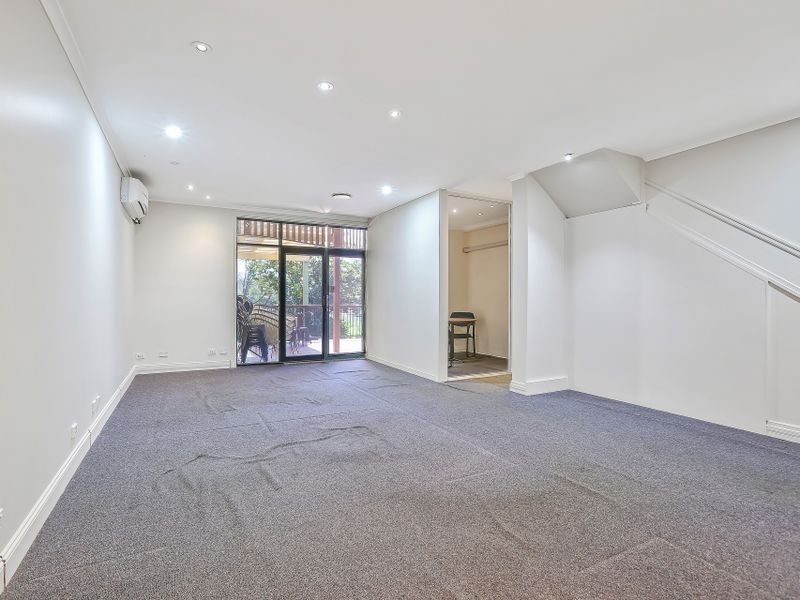 3 The Esplanade, Forest Lake QLD 4078
