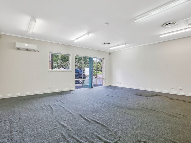 3 The Esplanade, Forest Lake QLD 4078