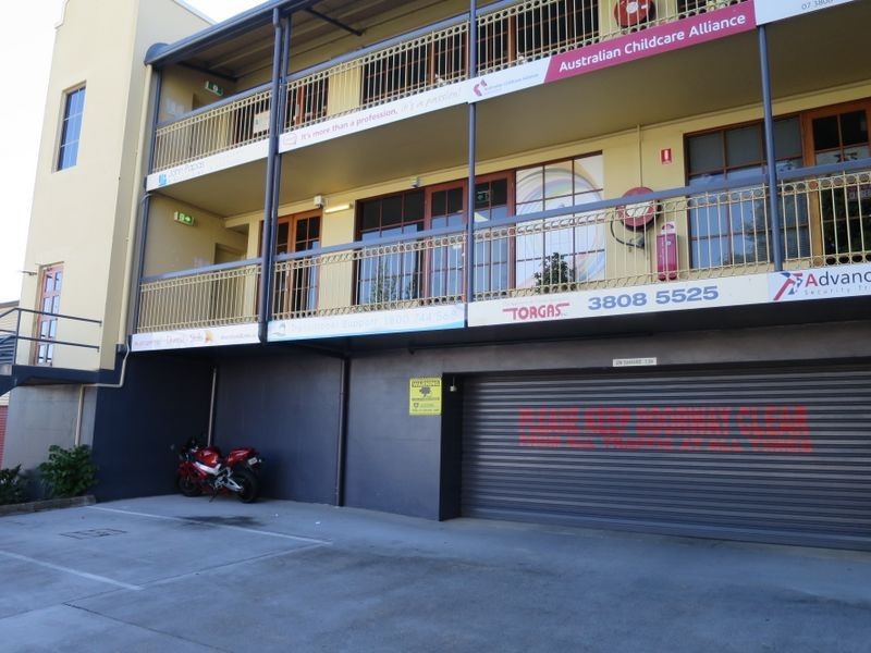 1/6 Vanessa Boulevard, Springwood QLD 4127