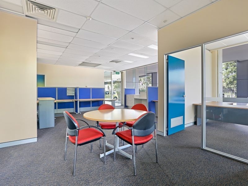 Suite 2 & 3/3431 Pacific Highway, Springwood QLD 4127