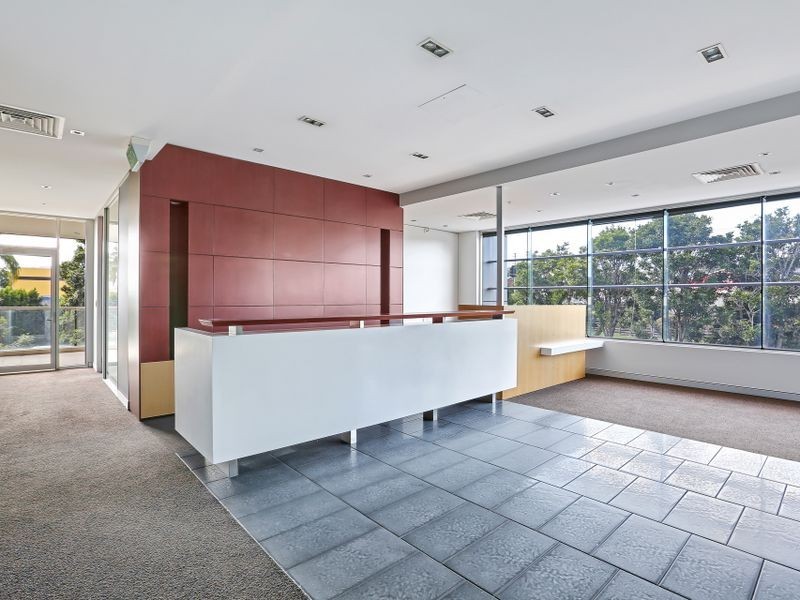 Suite 2 & 3/3431 Pacific Highway, Springwood QLD 4127
