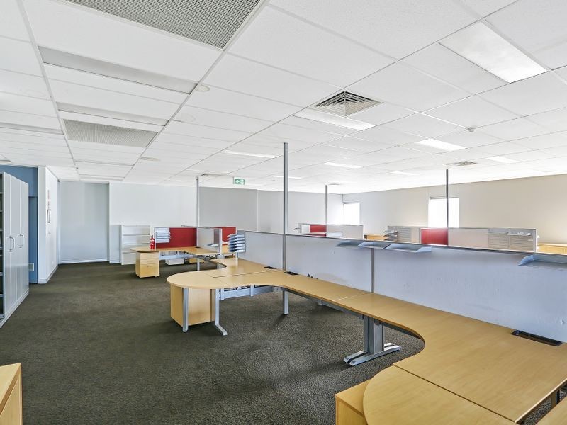 Suite 2 & 3/3431 Pacific Highway, Springwood QLD 4127