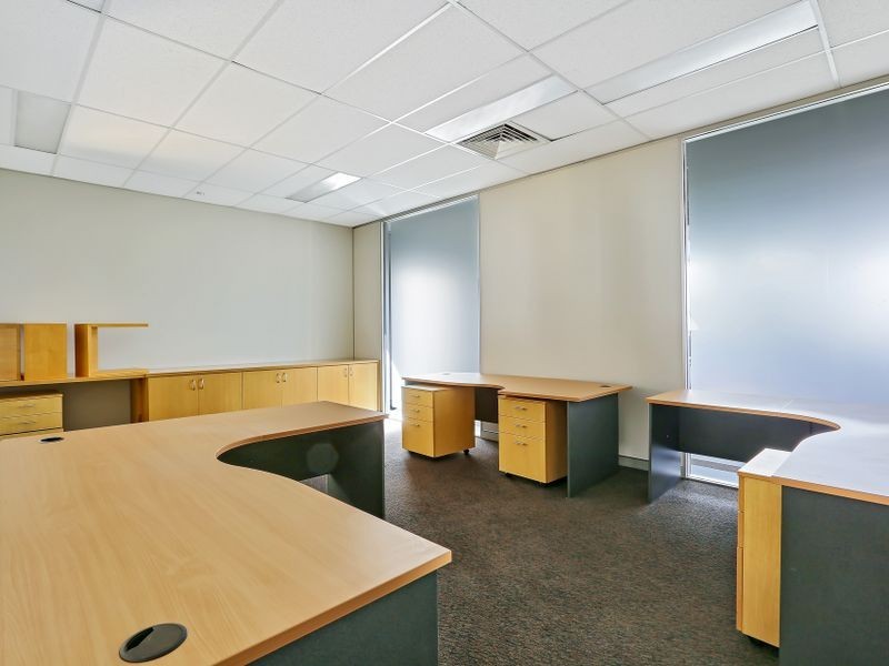 Suite 2 & 3/3431 Pacific Highway, Springwood QLD 4127