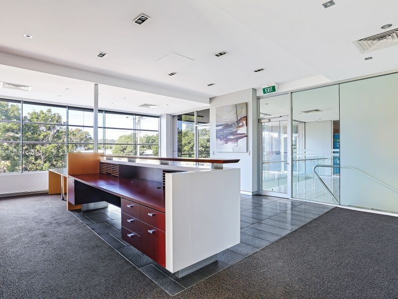 Suite 2 & 3/3431 Pacific Highway, Springwood QLD 4127