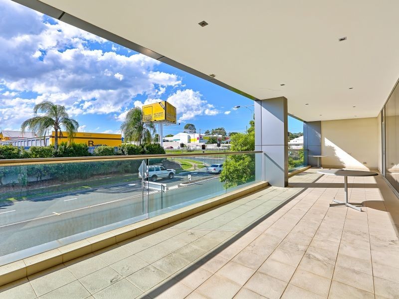 Suite 2 & 3/3431 Pacific Highway, Springwood QLD 4127