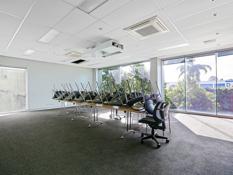 Suite 2 & 3/3431 Pacific Highway, Springwood QLD 4127