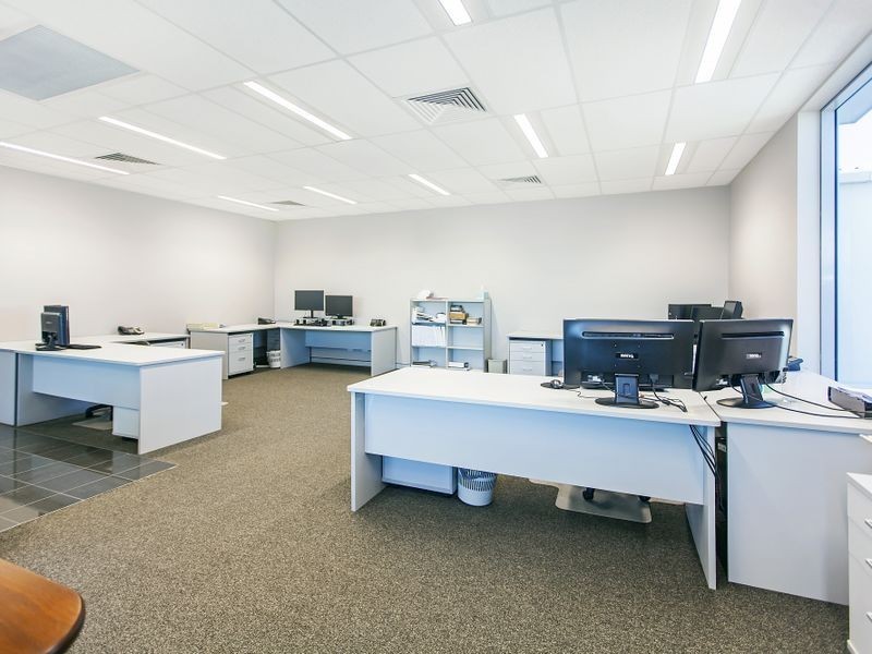 18 Flinders Parade, North Lakes QLD 4509