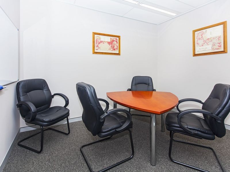 18 Flinders Parade, North Lakes QLD 4509