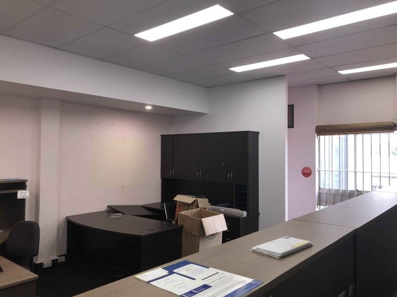 956 Logan Road, Holland Park West QLD 4121