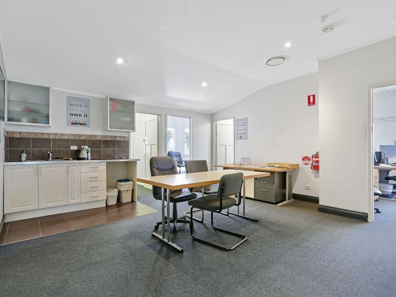 483 Milton Road, Auchenflower QLD 4066