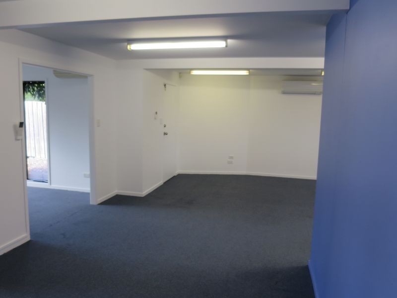 2/1 Laurinda Street, Springwood QLD 4127