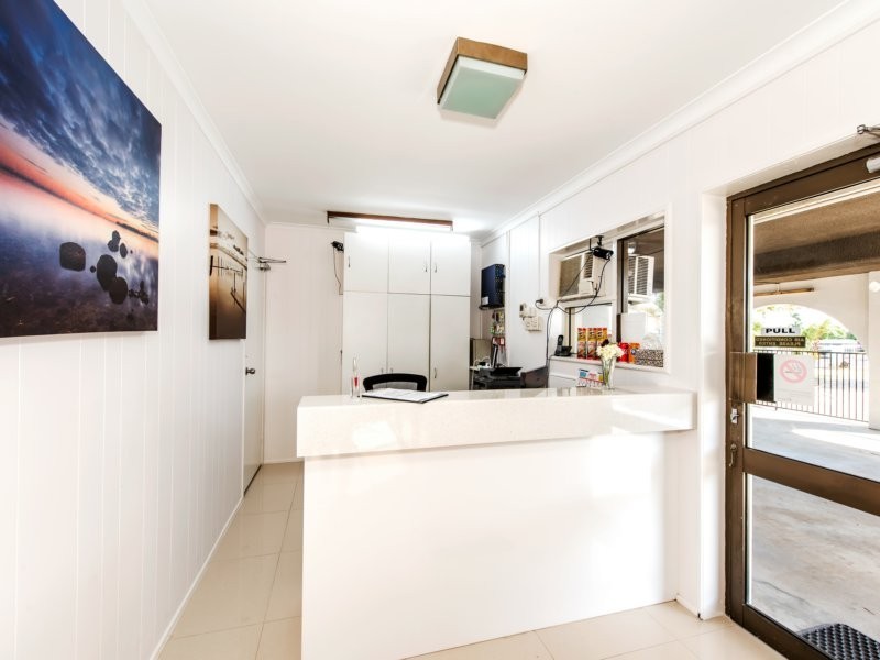 Casa Nostra Motel/30 Nebo Road, West Mackay QLD 4740